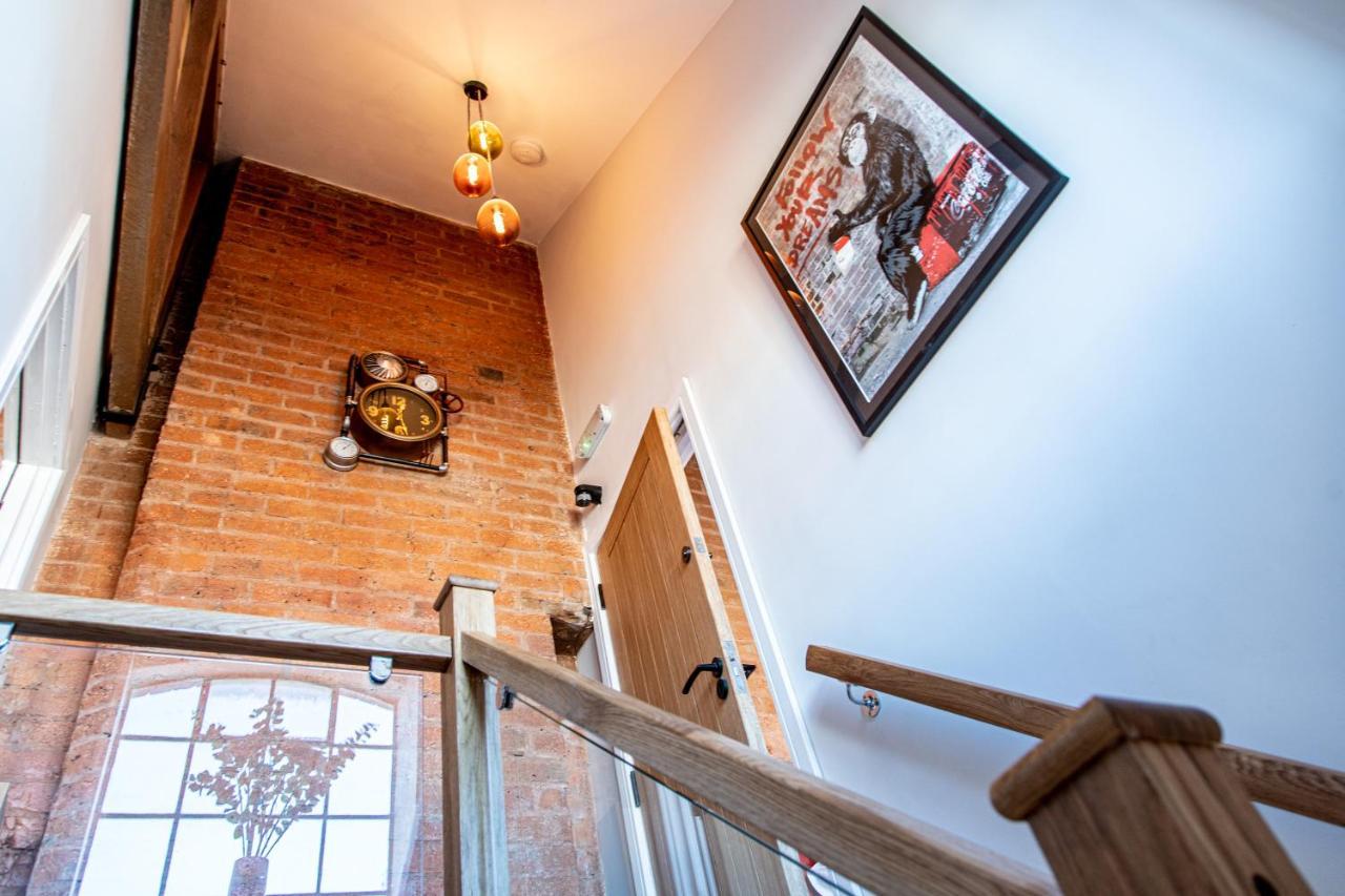 Vip 3Br Grade2 Luxurious Industrial House With Wood Fire, Electric Blinds And Big Cast Iron Windows In The Heart Of The Jq Villa Birmingham Exterior photo
