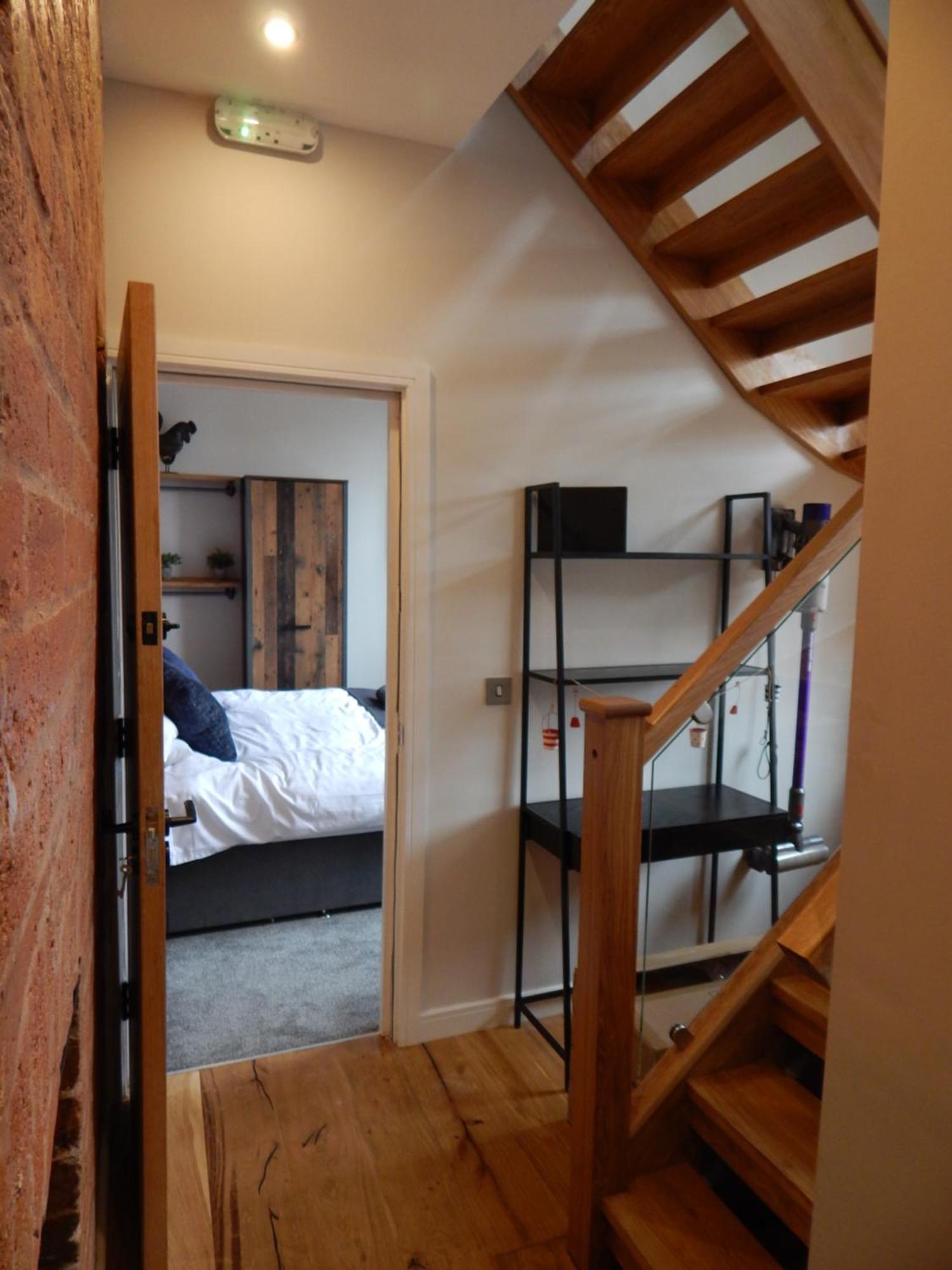 Vip 3Br Grade2 Luxurious Industrial House With Wood Fire, Electric Blinds And Big Cast Iron Windows In The Heart Of The Jq Villa Birmingham Exterior photo